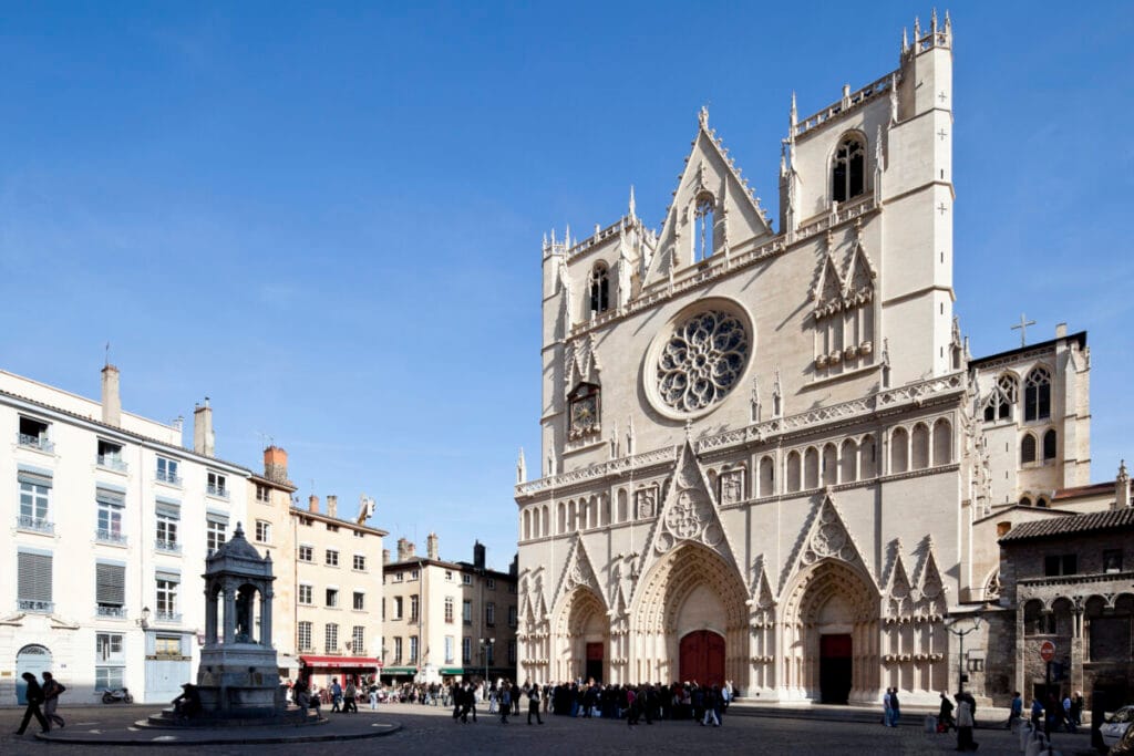 Treasures of Burgundy and Provence: Rhône & Saône