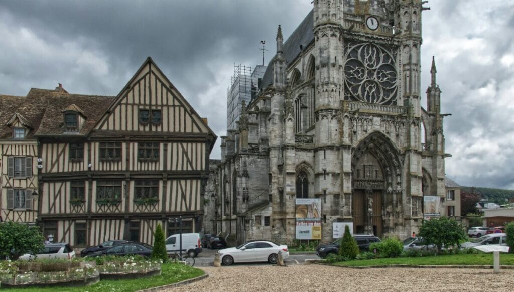 Monet's Garden, The Loire Valley and Fontainebleau