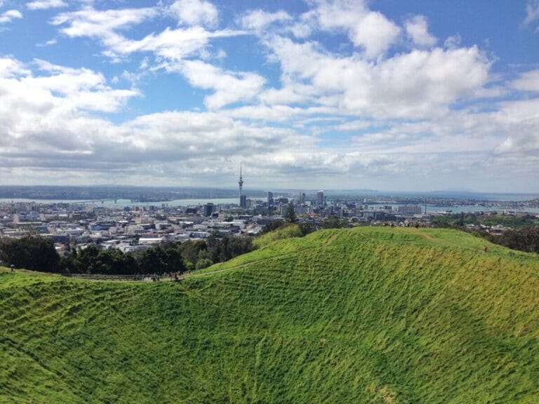 Grand Tour of New Zealand with Australia